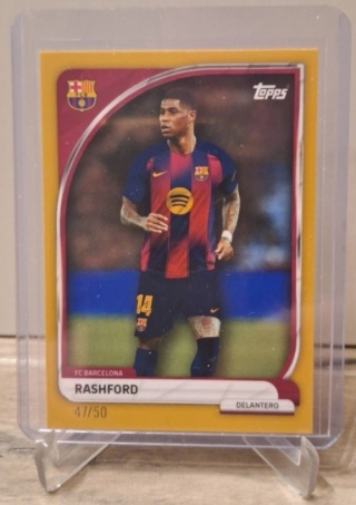 16 Marcus Rashford 47/50 FC Barcelona First Team Topps Collector Tin