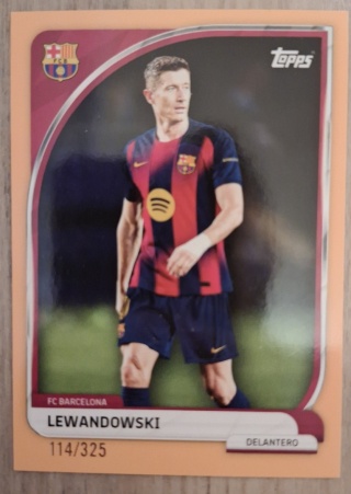 20 Lewandowski 114/325 FC Barcelona First Team Topps Collector Tin