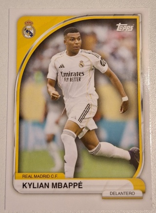 17 Kylian Mbappé Real Madrid CF Base card Real Madrid CF Base card Collector Tin
