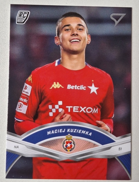17 Maciej Kuziemka Wisła Kraków Base card SportZoo Betclic 1 Liga 2025/26